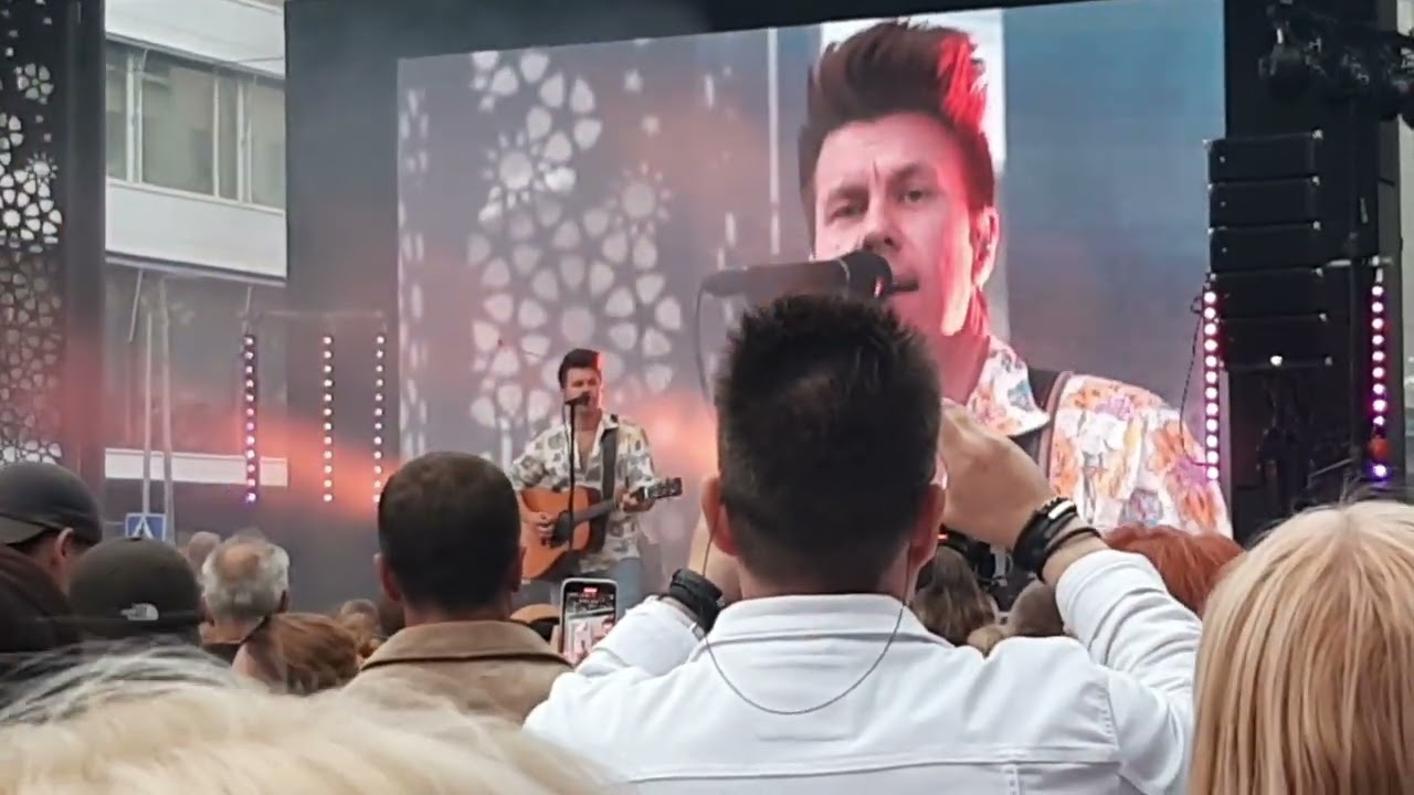 Tähtien taa (Forever young) – Olli Halonen (Rotuaari, Oulu, 14.8.2025)