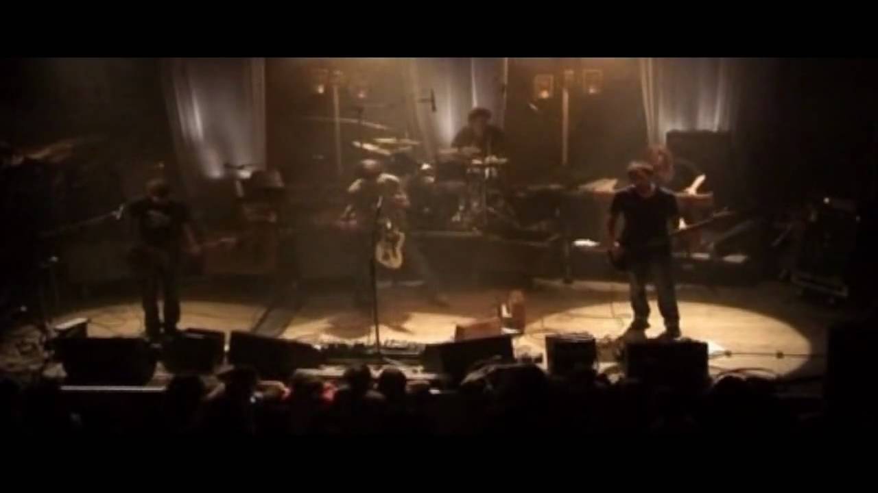 Yann Tiersen on tour  // La valse d' Amélie //  1