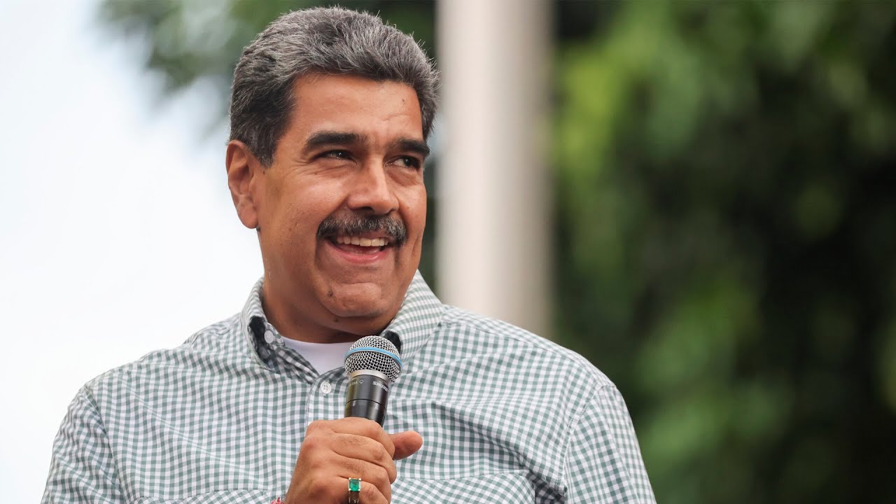 Oposición pide que IM retire la llave de Montevideo a Nicolás Maduro