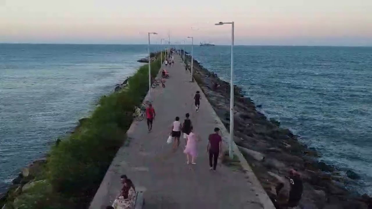 UM DOS CARTÕES POSTAIS MAIS VISITADOS NA ORLA DE FORTALEZA CE 