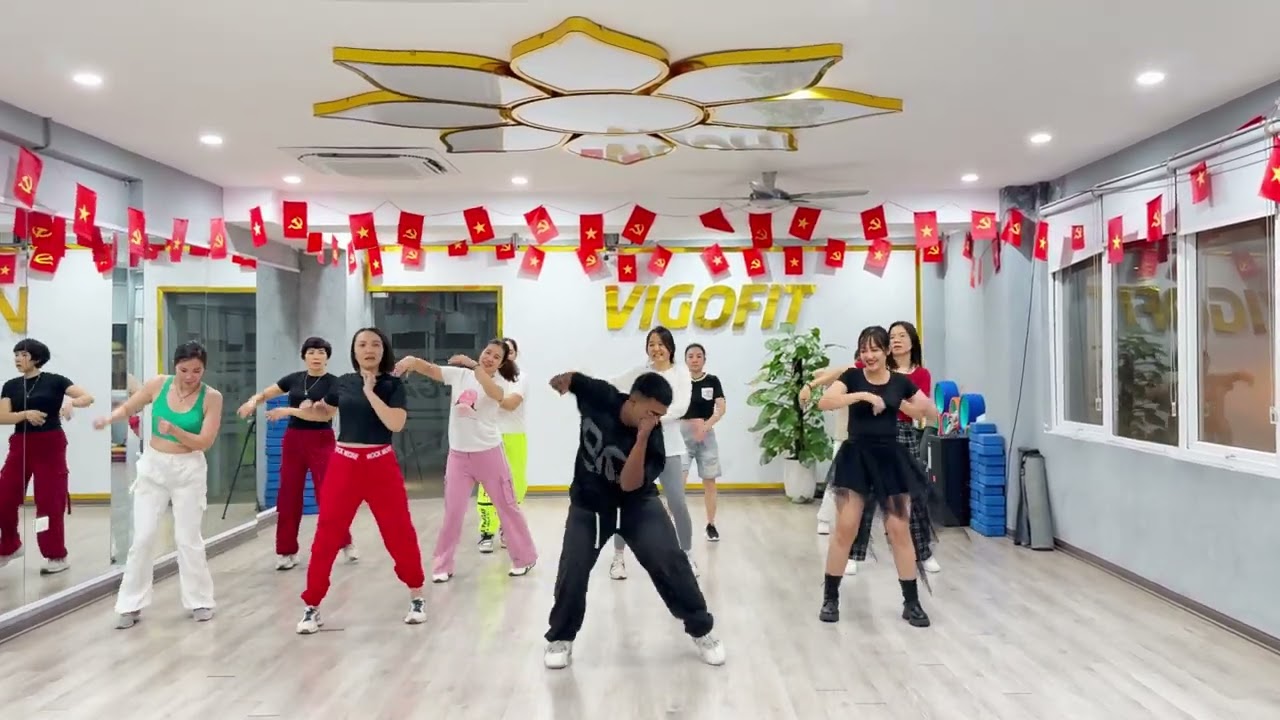 1 Wish @avamax - Zumba dance with ‪‪@KangHappy-g9r at VigoFit Đan Phượng