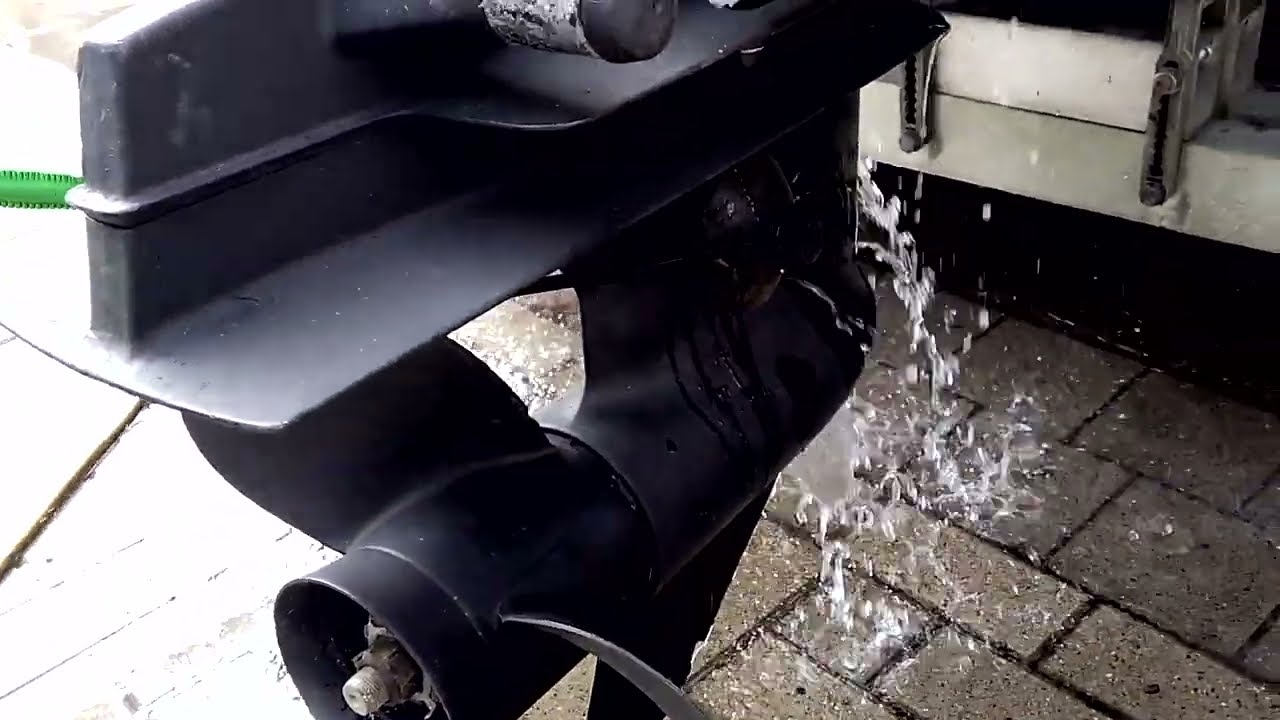 Bayliner 2355 (Mercruiser 4,3l V6 - Kaltstart)