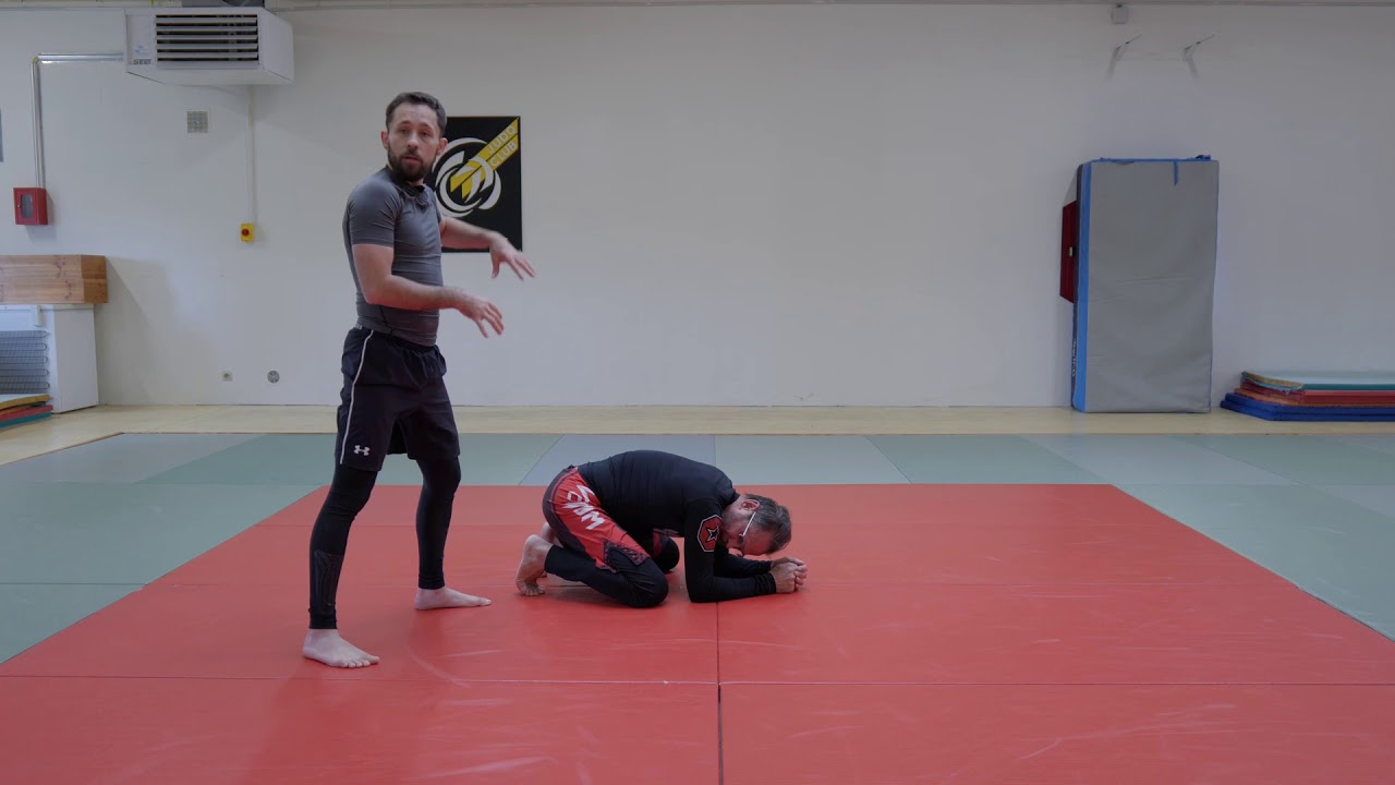 Mma sol renversement et contrôle