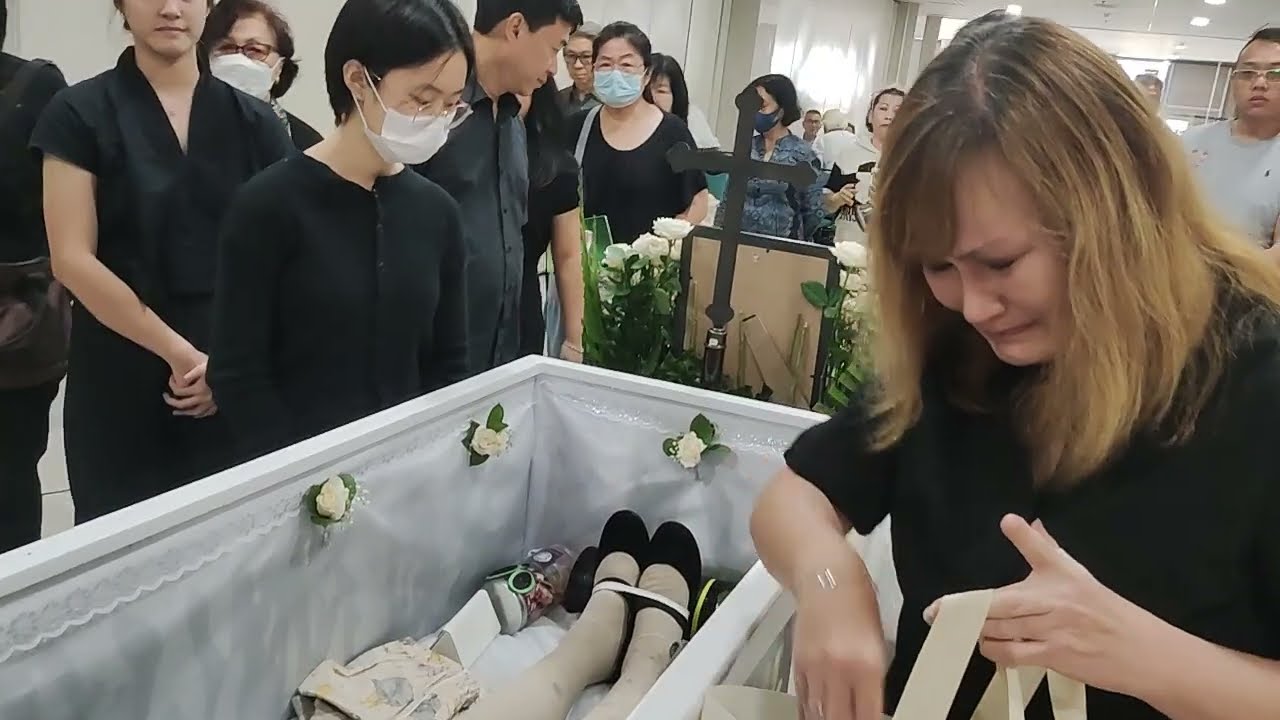 Vivianne Michaela : Tutup Peti 2MEI24