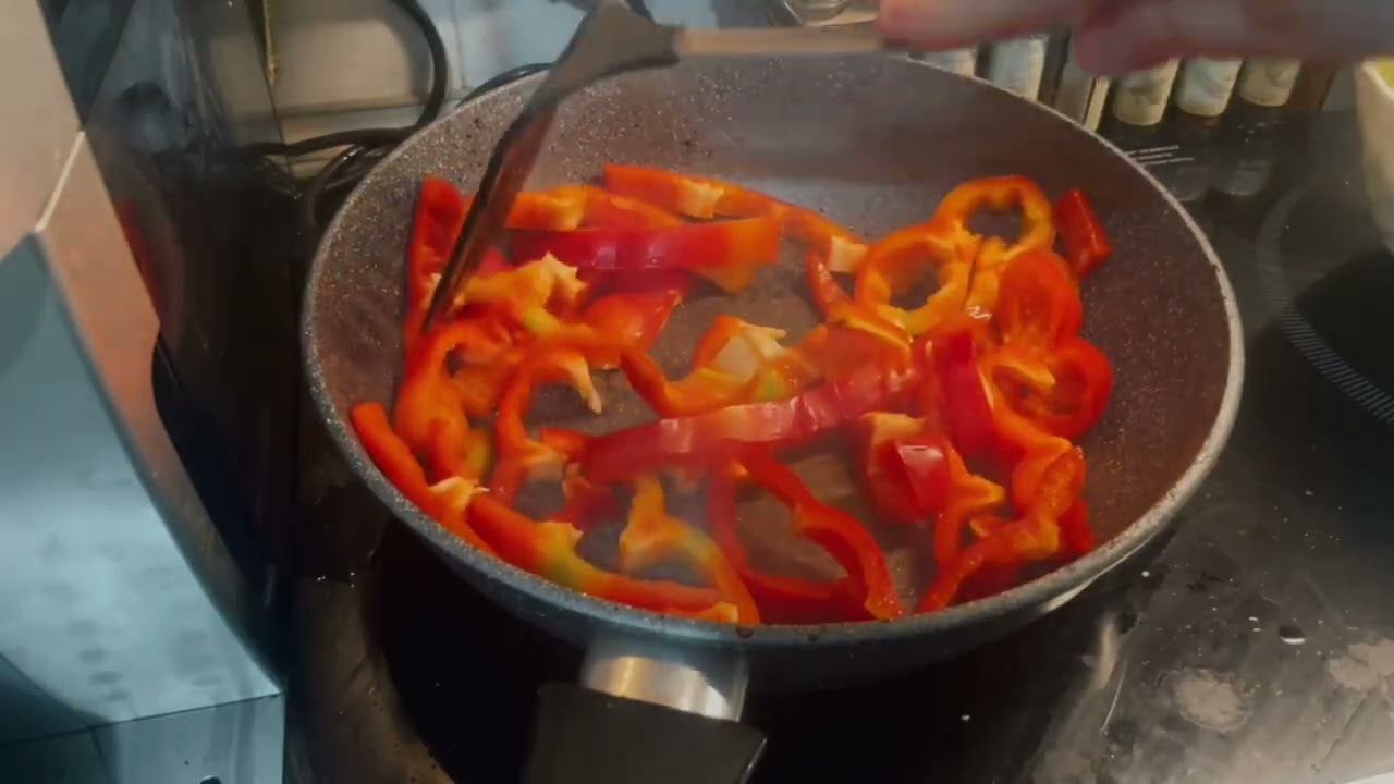 Добротный и сытный салат.