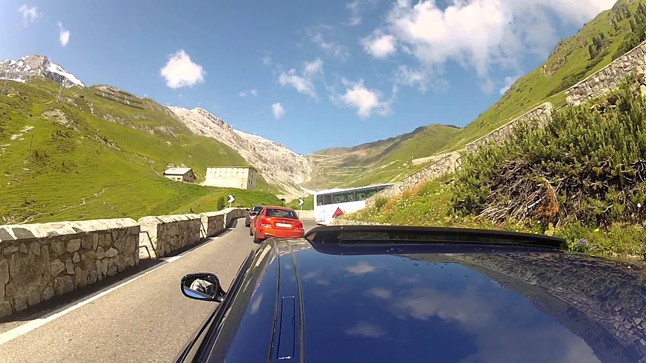 Passo dello Stelvio - Going up in a BMW 135i