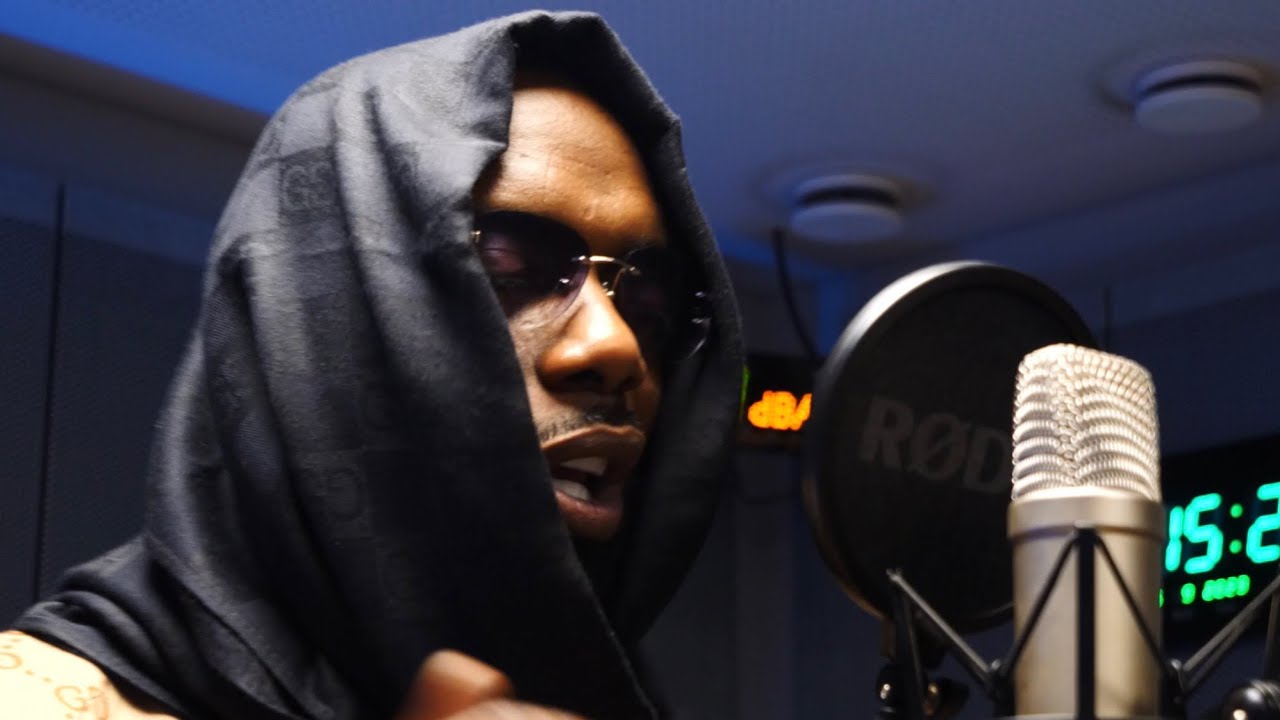 Bigavell - Mente Programada (Official Music Video)