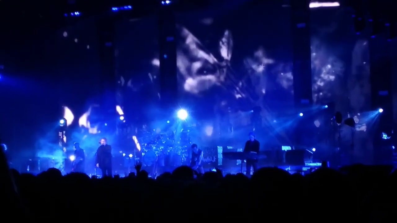 The Cure (live) - Cold - Poland - Łodź 2022.10.21 vHDR On