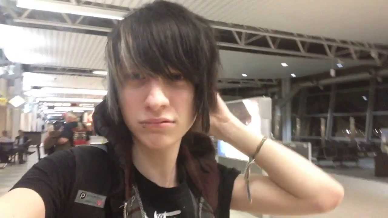Airport Vlog Johnnie Guilbert