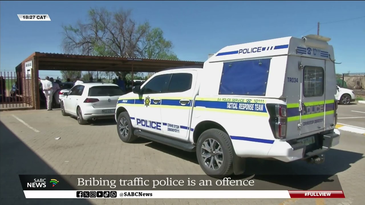 Civilians who bribe traffic officials will be arrested