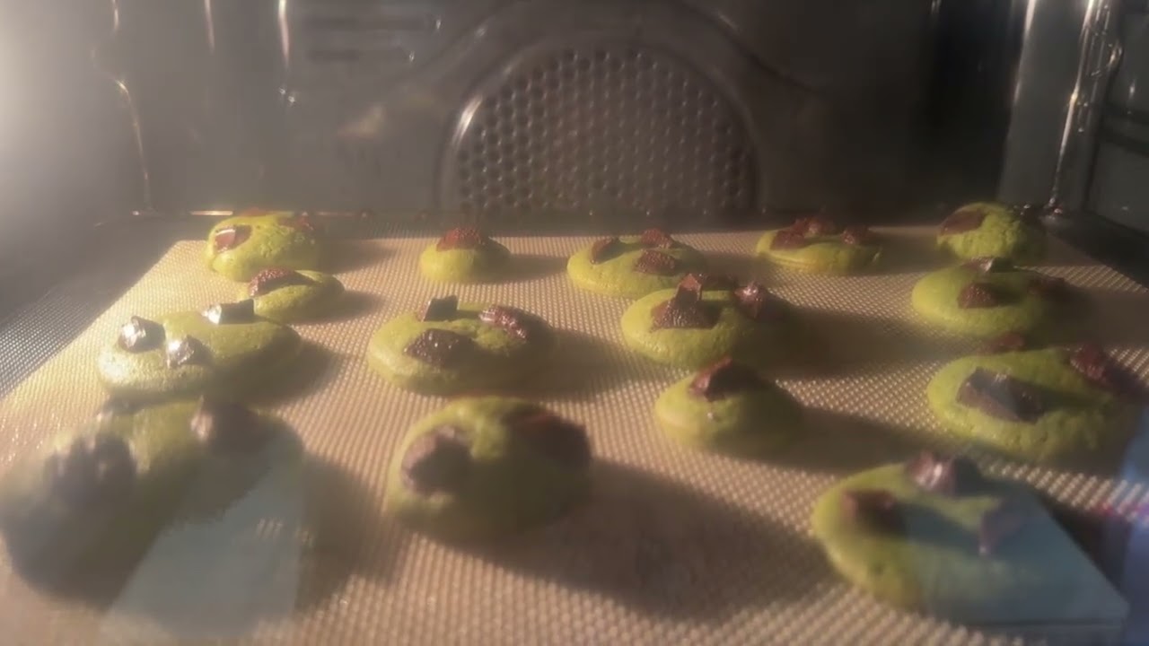 A Timelapse of my Matcha Chocolate Cookies baking in the oven