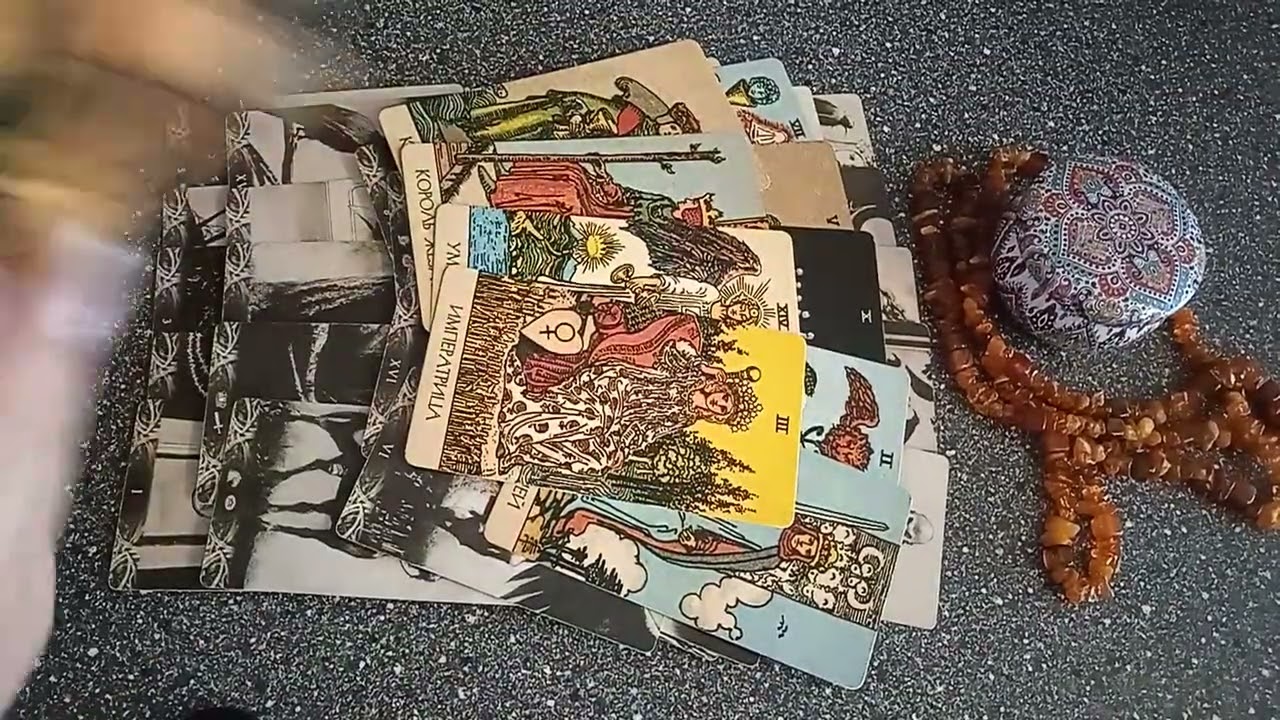 Таро для мужчин👍 Что он говорит о нёй за её спиной🤫💣⚖️т. +79084810007 Telegram