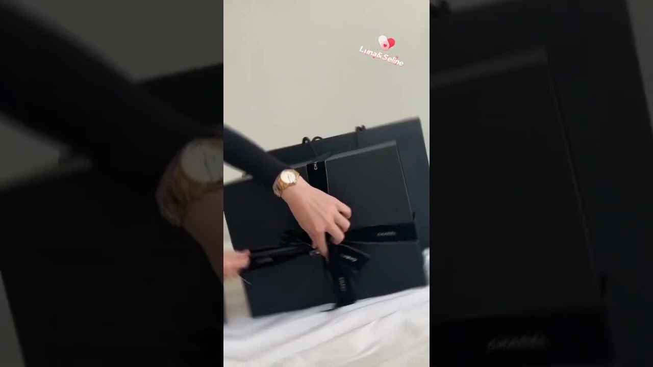 Unboxing my first chanel bag #luxury #fashion #fashionbrand #chanelyoutube