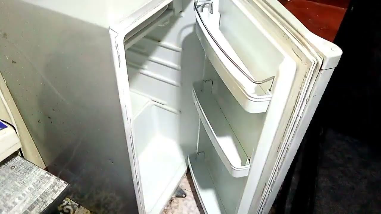 How to clean and organize a  mini fridge 90ltrs