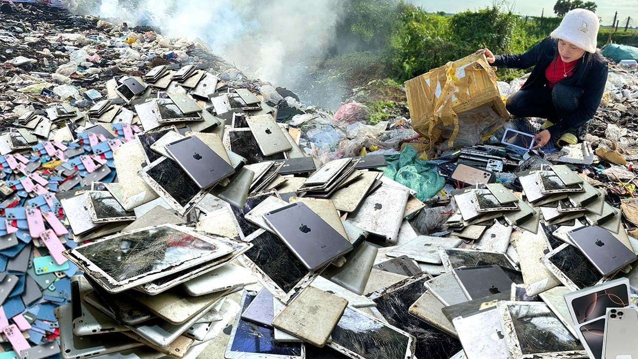 Wow...Found A lots of ipad & phone Broken At the landfill,How to restoration ipad old