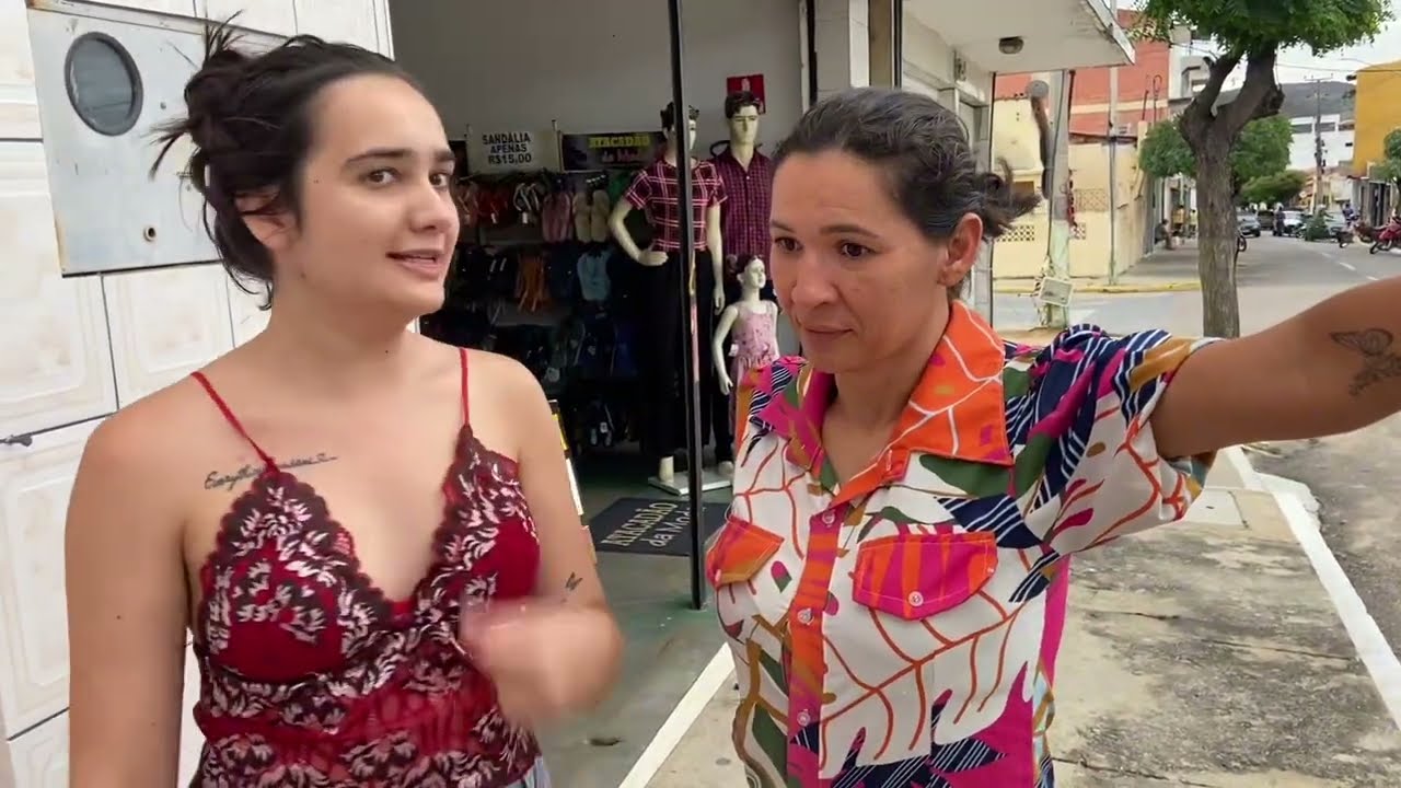Eu teria vergonha de entrar em loja em loja e sair sem comprar