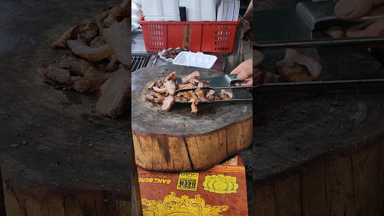 Spicy Grilled Pig Head #cooking #cambodiafood #foodpreparation #yummy #foodlover #foodtour