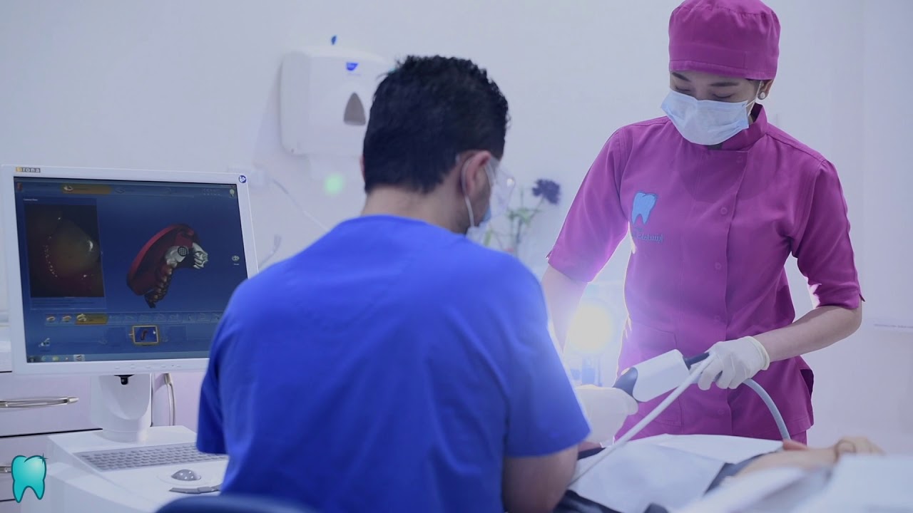 الدكتور محمد معتوق - أخصائي تقويم الأسنان و الفكين - عيادات ابتسامة النجوم - جدة - فرع الأمير سلطان