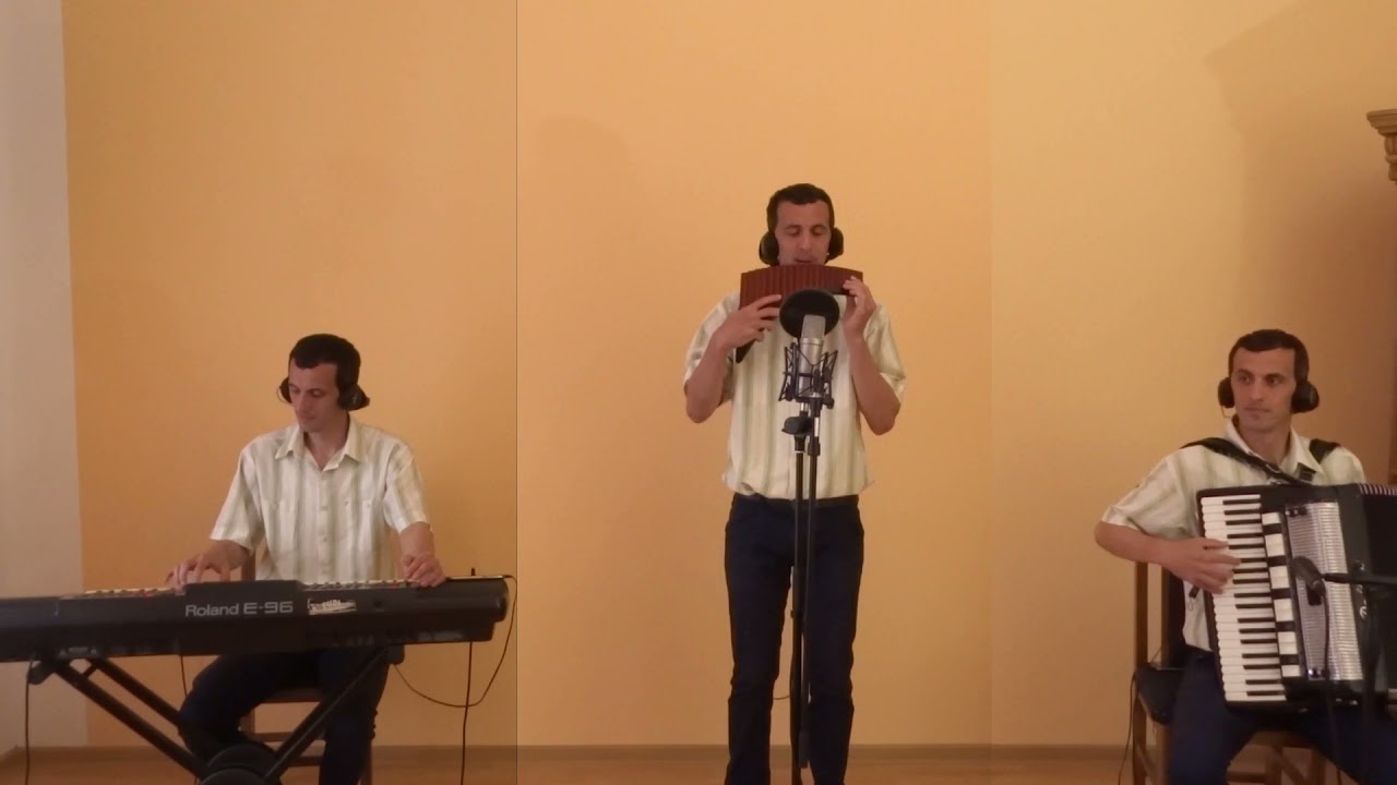 Pukni zoro, Montevideo, Panova frula