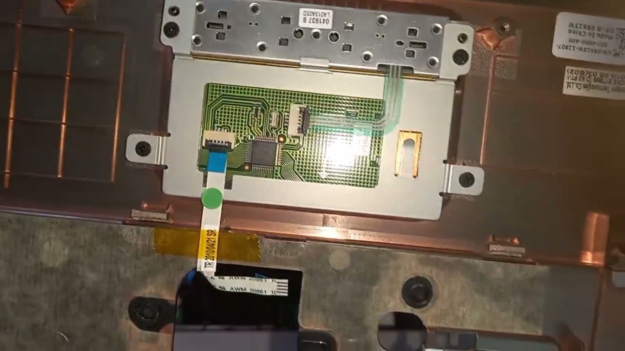DELL Vostro 1015-6531 PP37L laptop disassembly