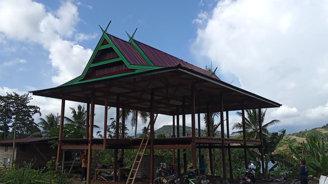 REVIEW  RUMAH PANGGUNG KAYU SULAWESI SELATAN ukuran 108 M persegi#Rumah kayu