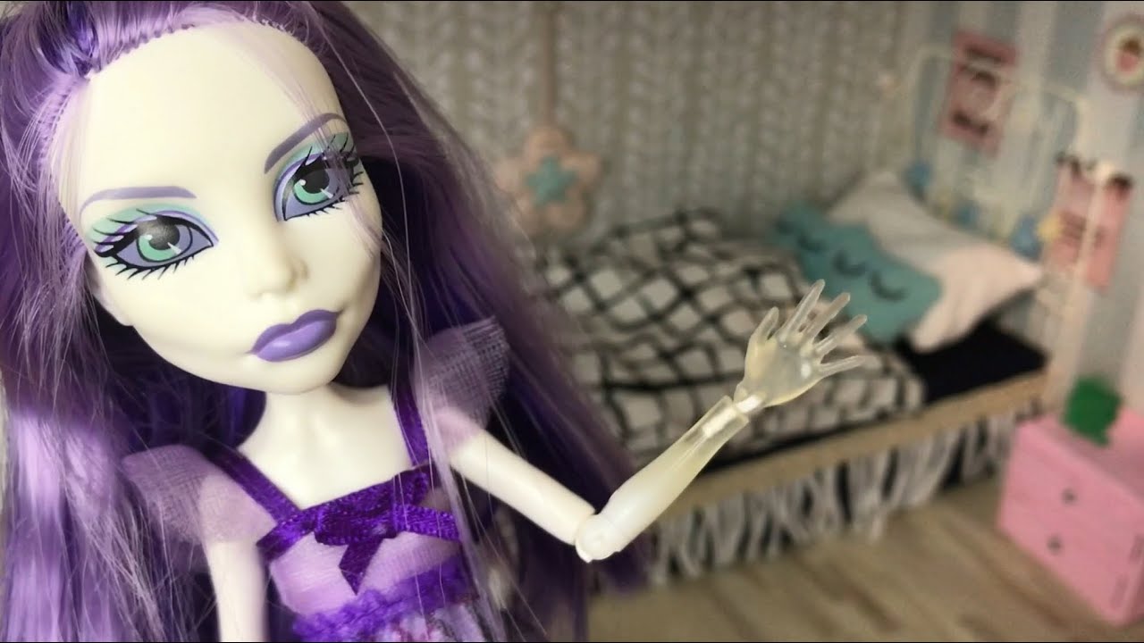 Monster High Zimmer zusammen einräumen 😄