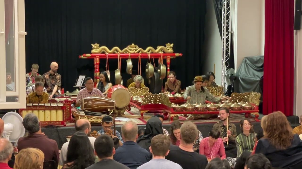 Ladrang Pangkur molak-malik laras sléndro pathet manyura / laras pélog pathet barang