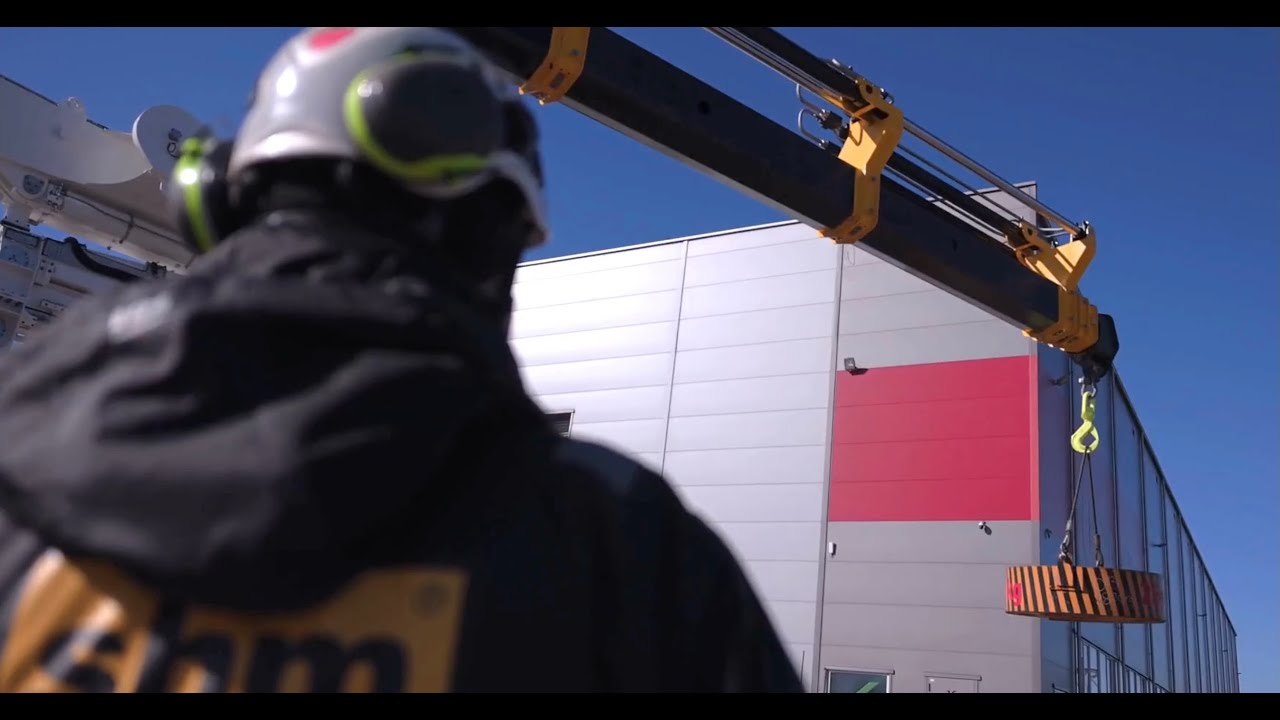 Get to know the new SHM 225 7 crane – designed for maritime /aquaculture service operations!