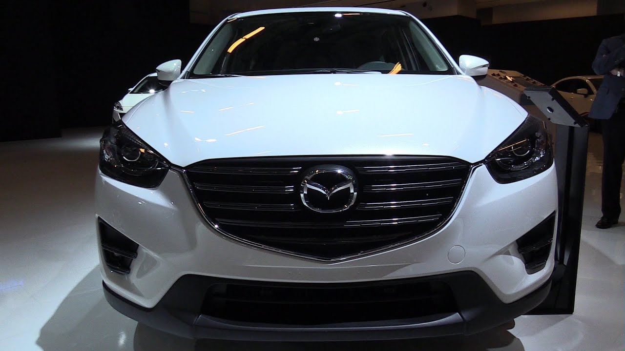 2016 Mazda CX-5 AWD SkyActiv - Exterior and Interior Walkaround - 2015 Montreal Auto Show