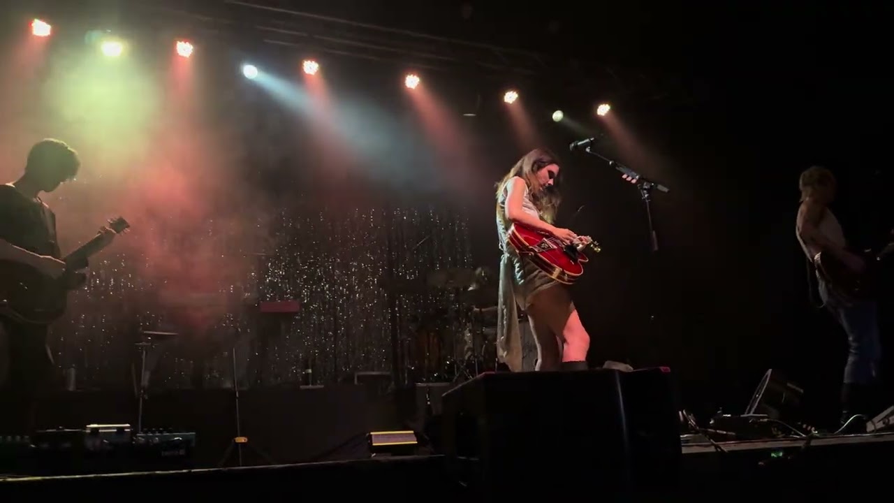 Safe In The World - Wolf Alice Live - The Clearing World Tour Salt Lake 10/4/25 #wolfalice 