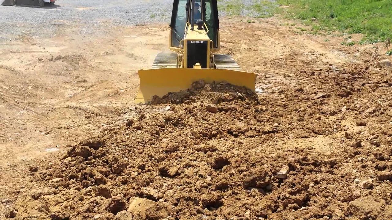 2005 Cad D5G dozer