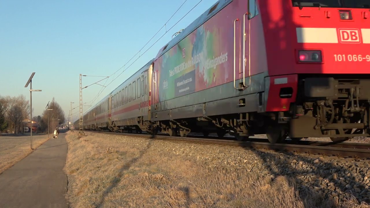 101 066 (Einziganders) schieb EC bei Bad Aibling