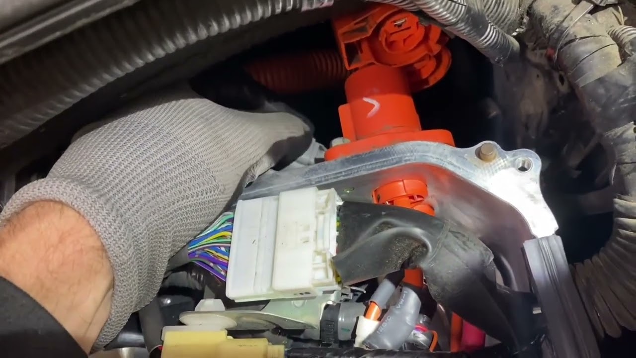 Brake Actuator Replacement + ABS bleed  - 2nd Gen Prius 2006 (C1256 Low Accumulator Pressure)
