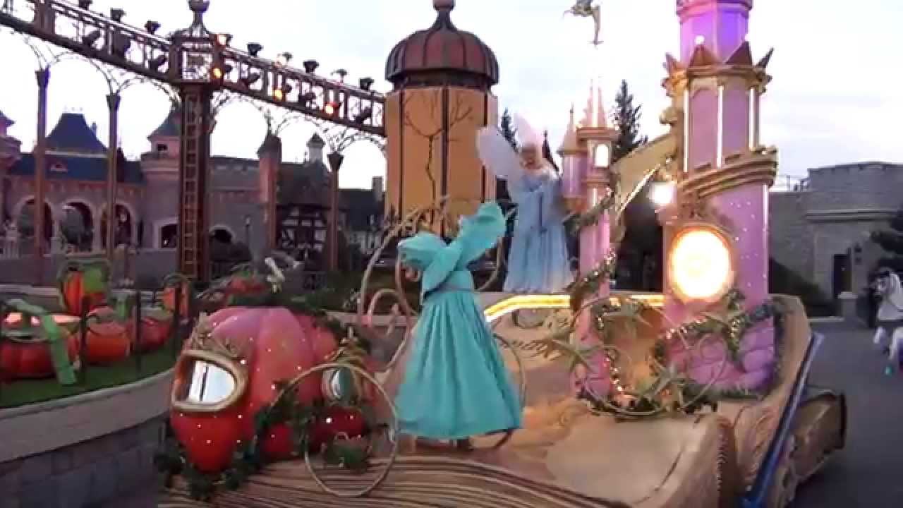 Disneyland Paris - Disney Magic on Parade! - 01/11/2014