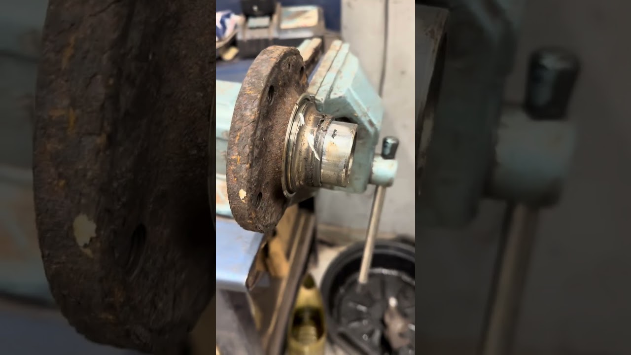 How to replace front wheel bearing on peugeot partner/ Citroen Berlingo.