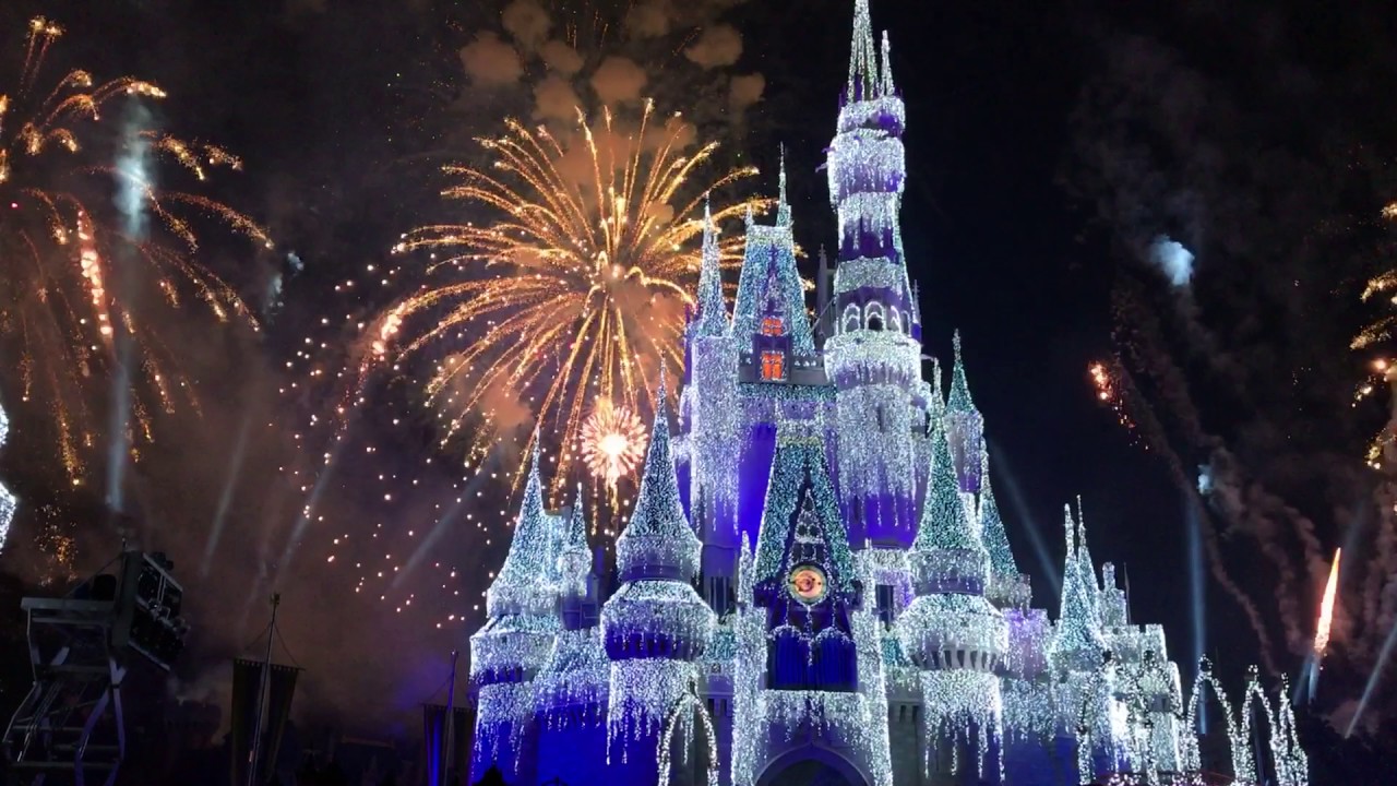 [HD] Fantasy in the Sky New Year's Eve Fireworks Walt Disney World