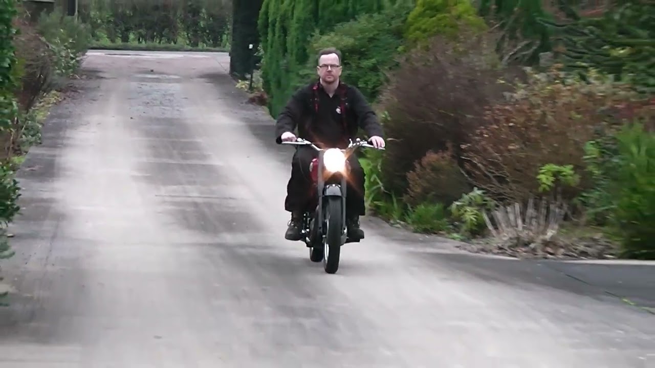 BSA C15  817 XVW 001