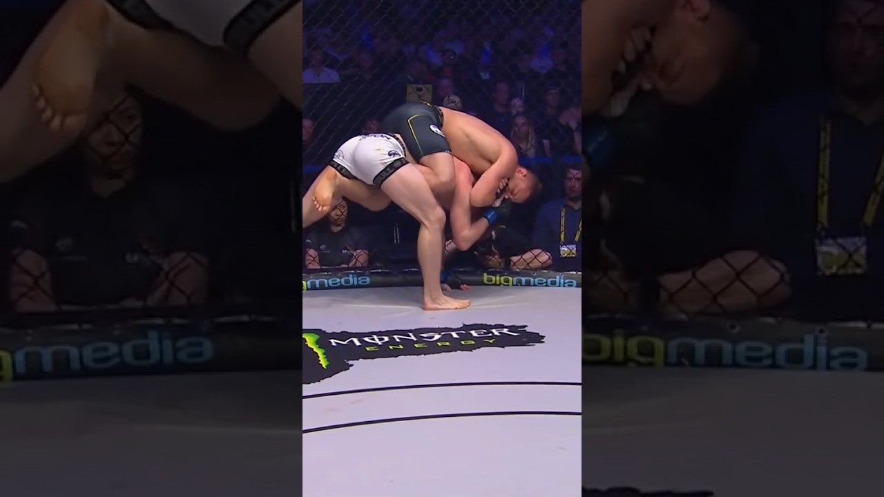 Max HOLZER ist nicht zu stoppen und erh&ouml;ht auf 8-0 🐍