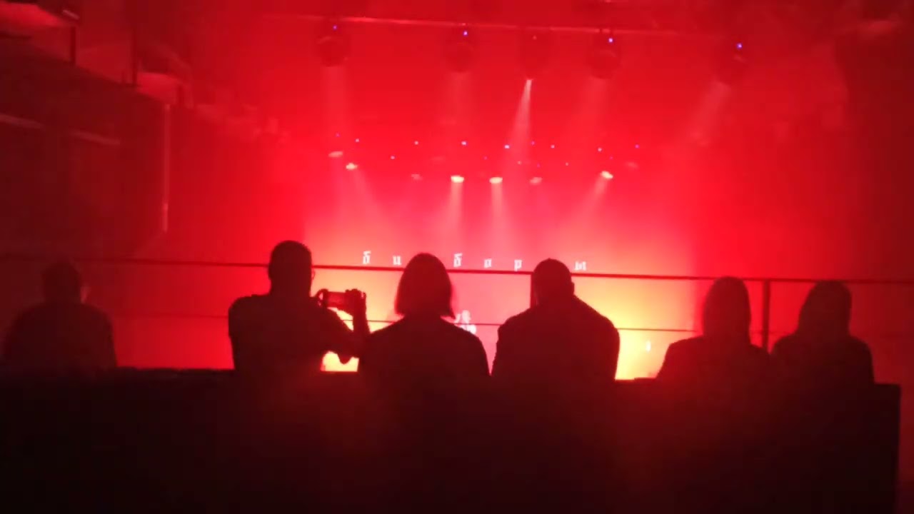 Билборды - Это не  любовь @ СПб 13.02.2025 Рассвет