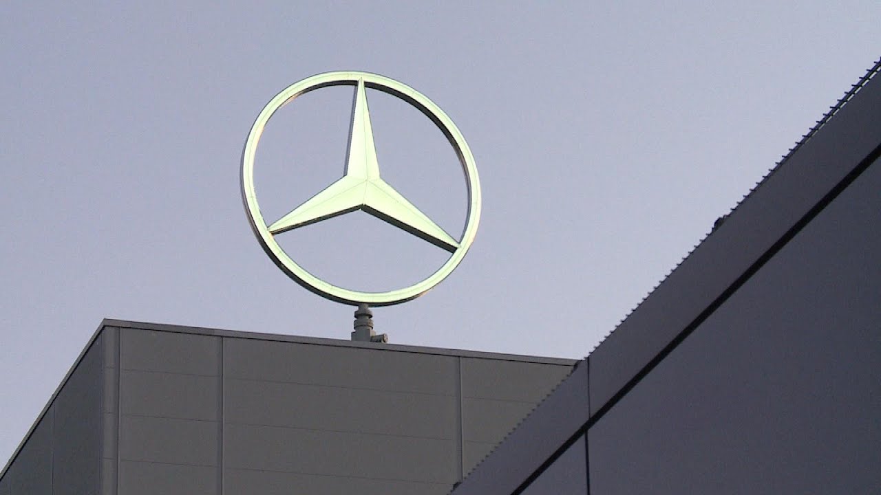 800 ezer forintos eredményrészesedésnek örülhetnek a Mercedes-gyár dolgozói