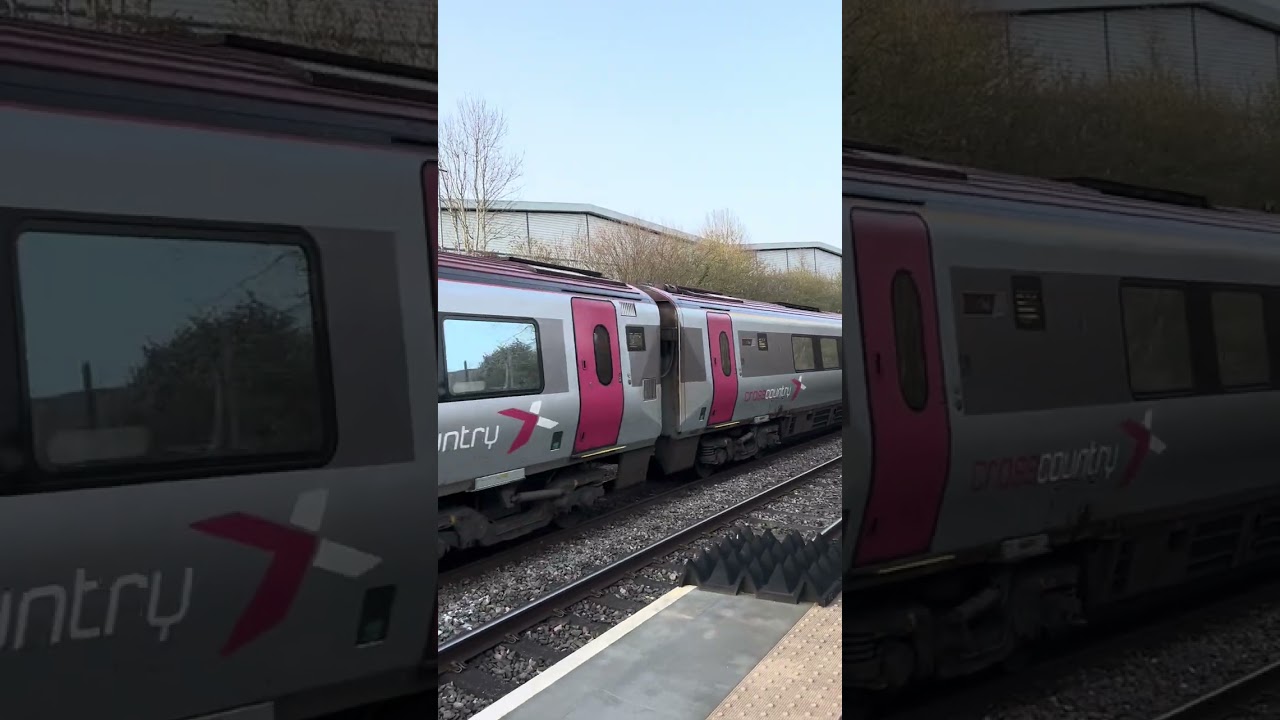 Trains at Worcestershire Parkway 