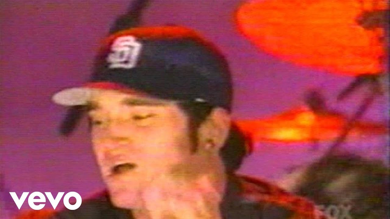 New Found Glory - My Friends Over You (Live at America's Party)