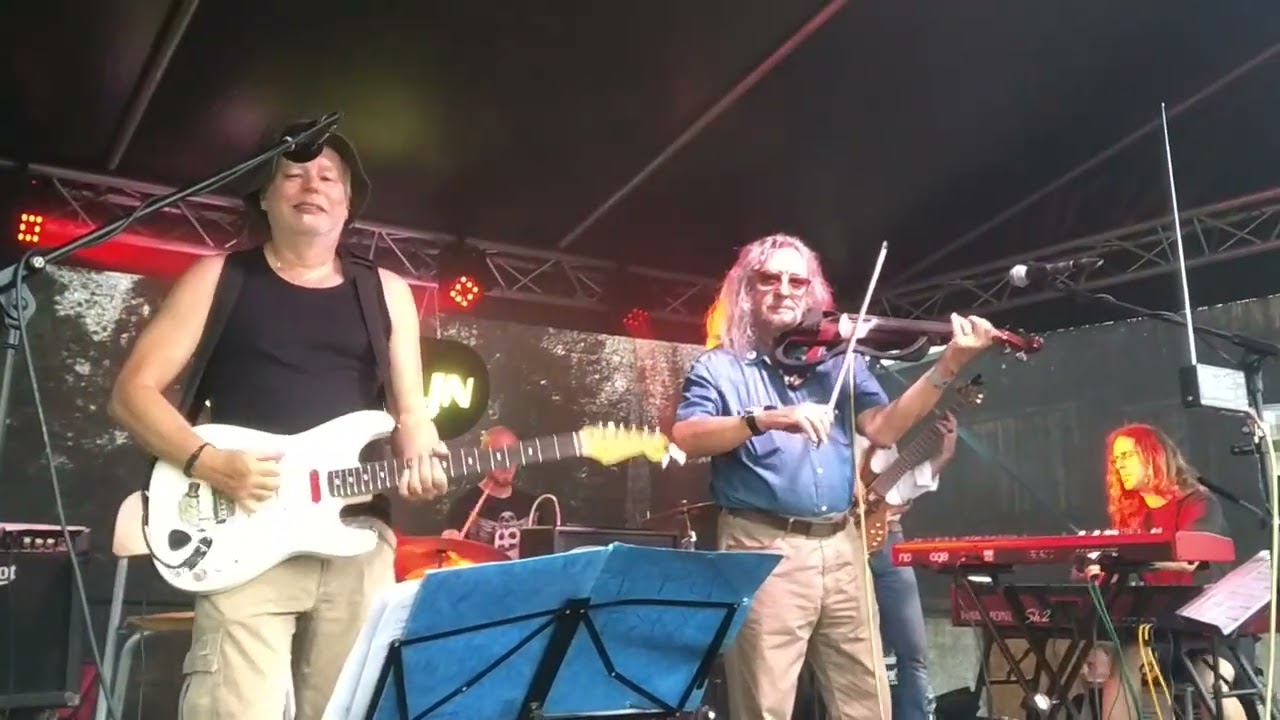 The Plastic People of the Universe -  Podivuhodný margarín 2019