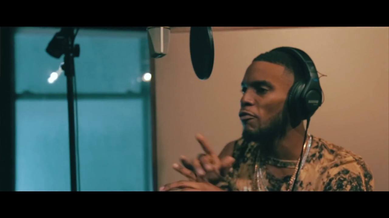 Blu Hundreds - Threepeat (Official Video)