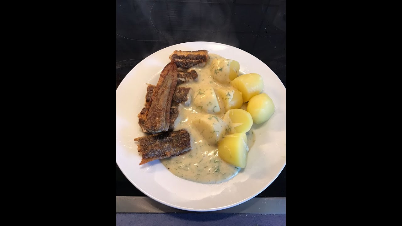 Жареный угорь с отварным картофелем и укропным соусом