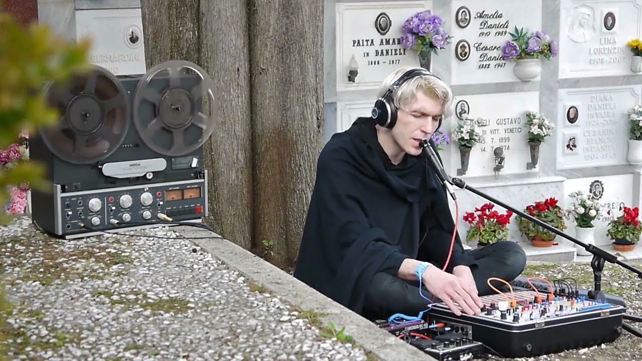 Gasparotti - Pie Jesu (live @ graveyard ) with Buchla Music Easel