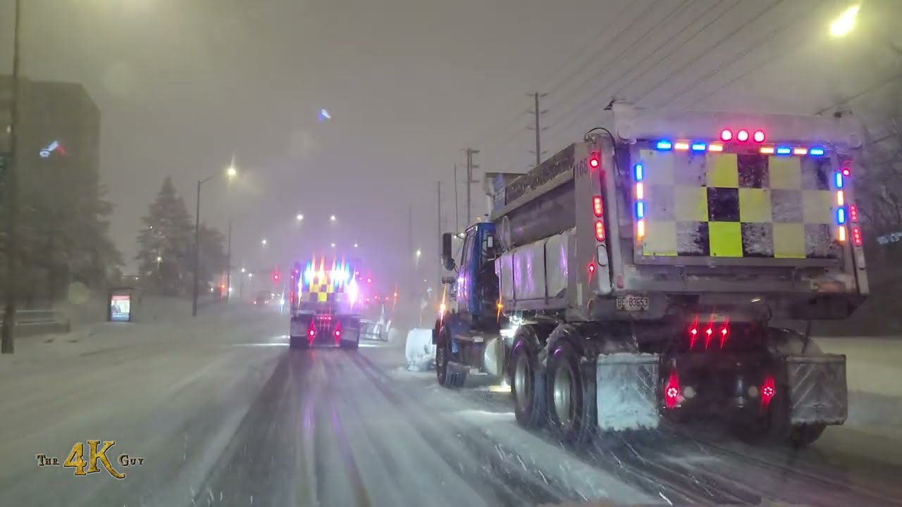 Mississauga: Traffic and plows struggling in snowfall Derry & Goreway 3-3-2023