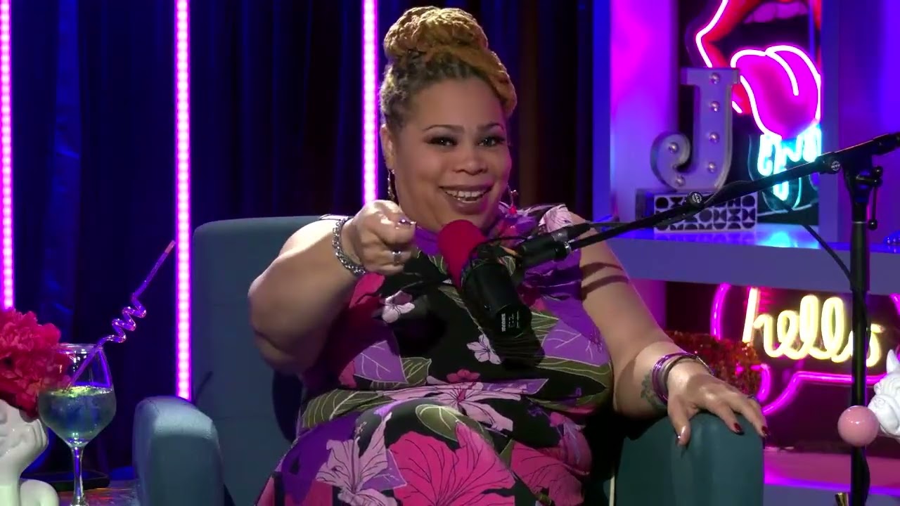 The Bluetooth Blues| Scrollin' with Jen & Vee| S3 E55