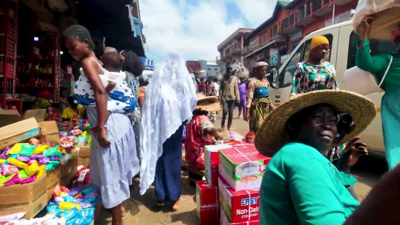 kumasi Africa busy streets Kejetia Ghana