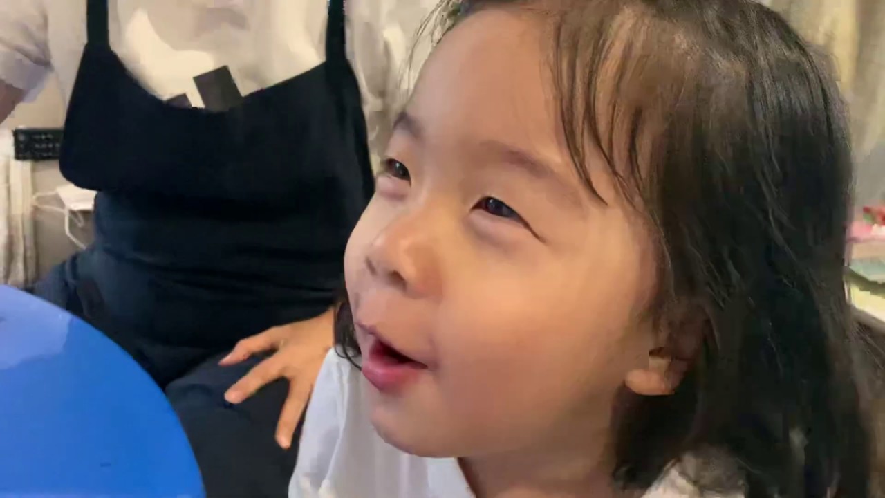 ใครๆก็ไม่หล่อ ป๊าคนเดียวเท่านั้น|สองป้าแสบของเป่าเปาและอินดี้